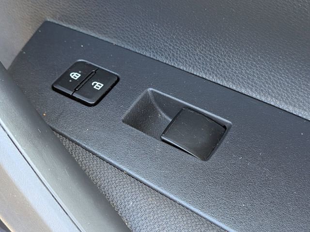 Used 2020 Toyota Corolla LE image 35