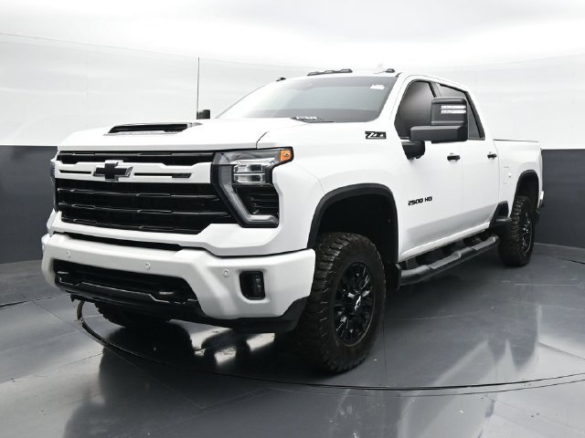 Used 2024 Chevrolet Silverado 2500 LTZ w/ LTZ Plus Package AWD/4WD image 5
