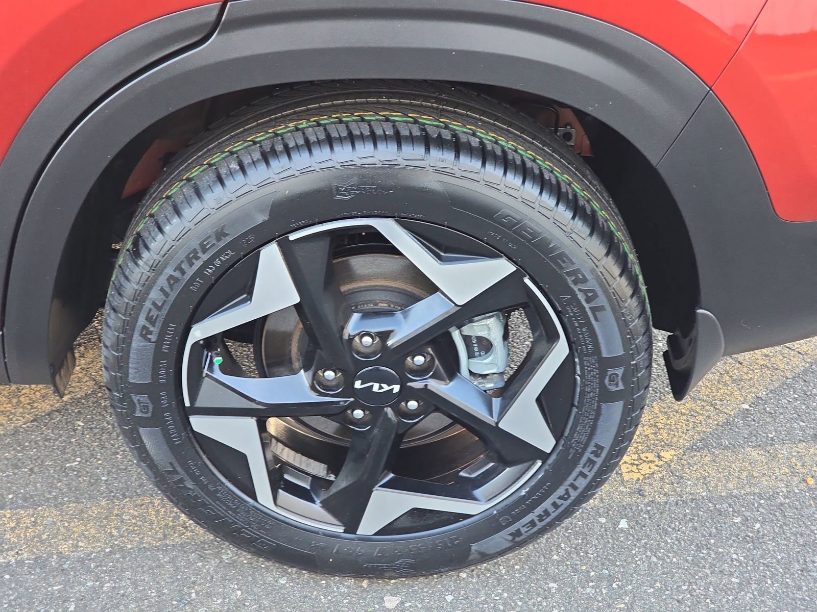 Used 2025 Kia Seltos S image 39