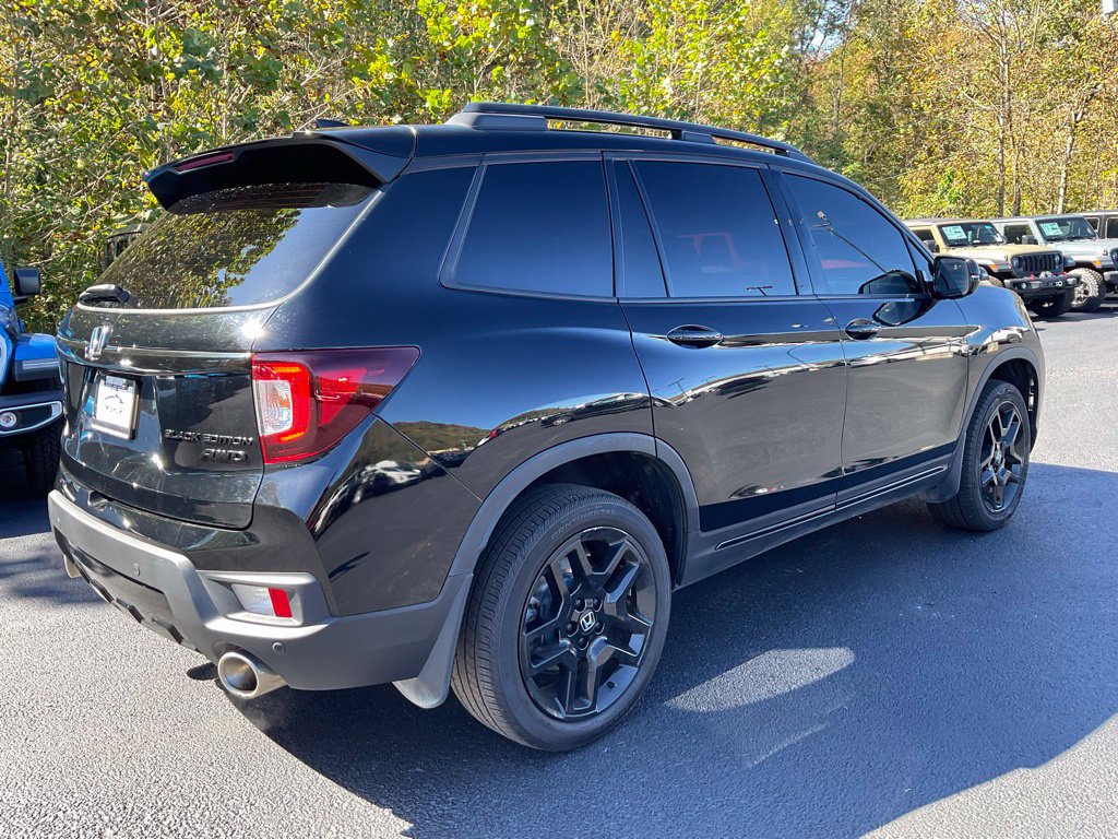 Used 2024 Honda Passport Black Edition image 6