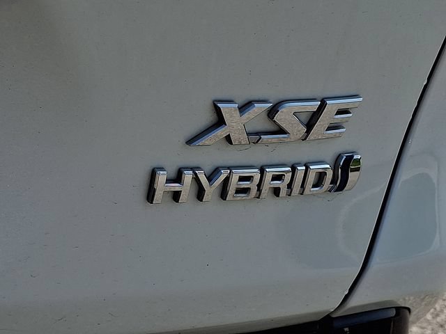 Certified 2022 Toyota RAV4 XSE w/ XSE Grade Weather Package AWD/4WD image 30