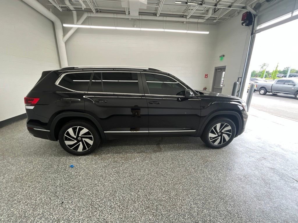 Used 2024 Volkswagen Atlas SEL AWD/4WD image 9