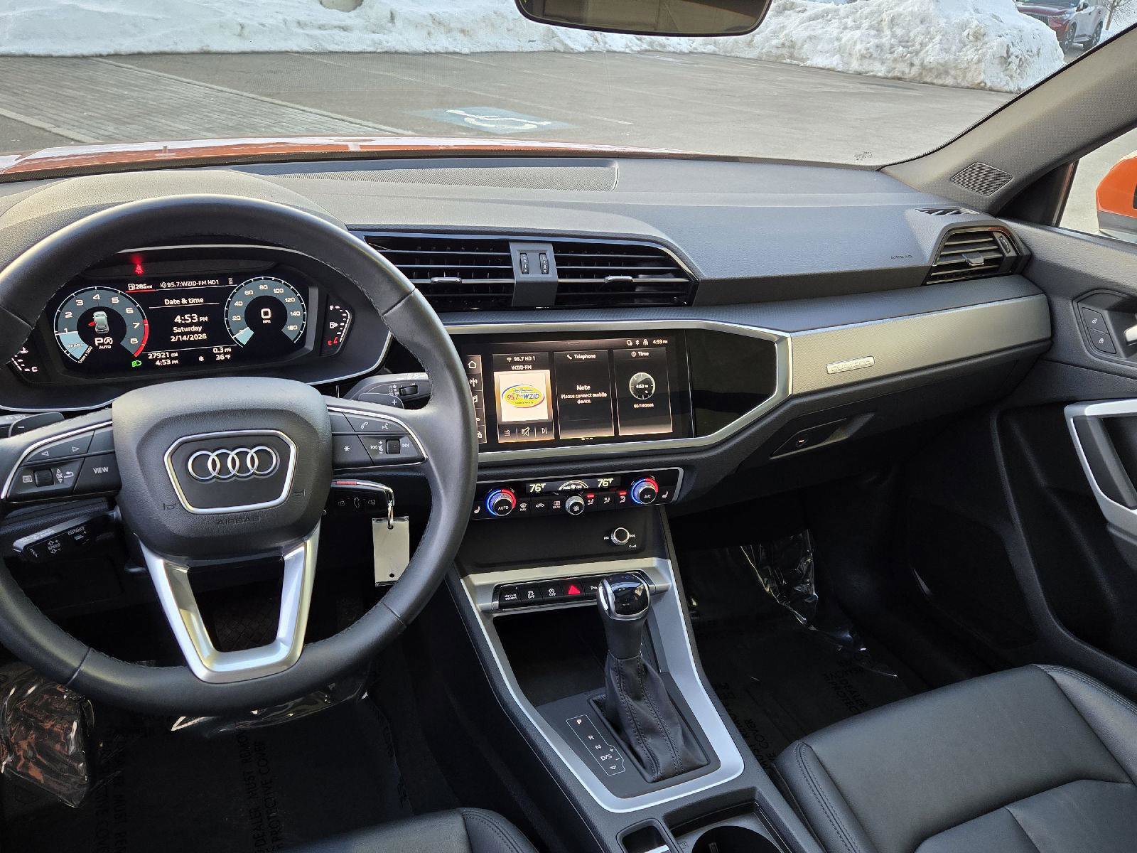 Used 2025 Audi Q3 2.0T Premium image 9