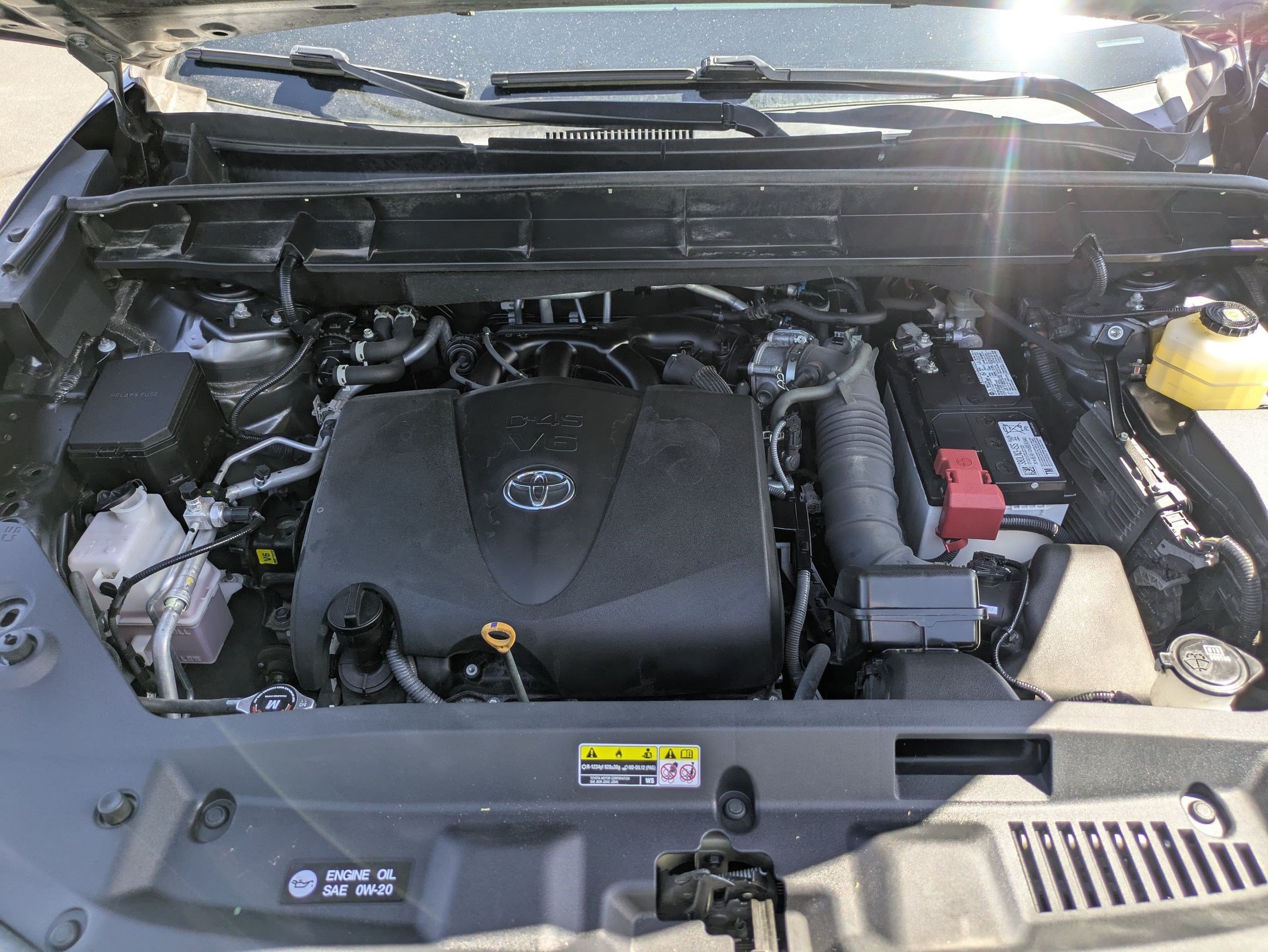 Used 2022 Toyota Highlander XLE AWD/4WD image 33