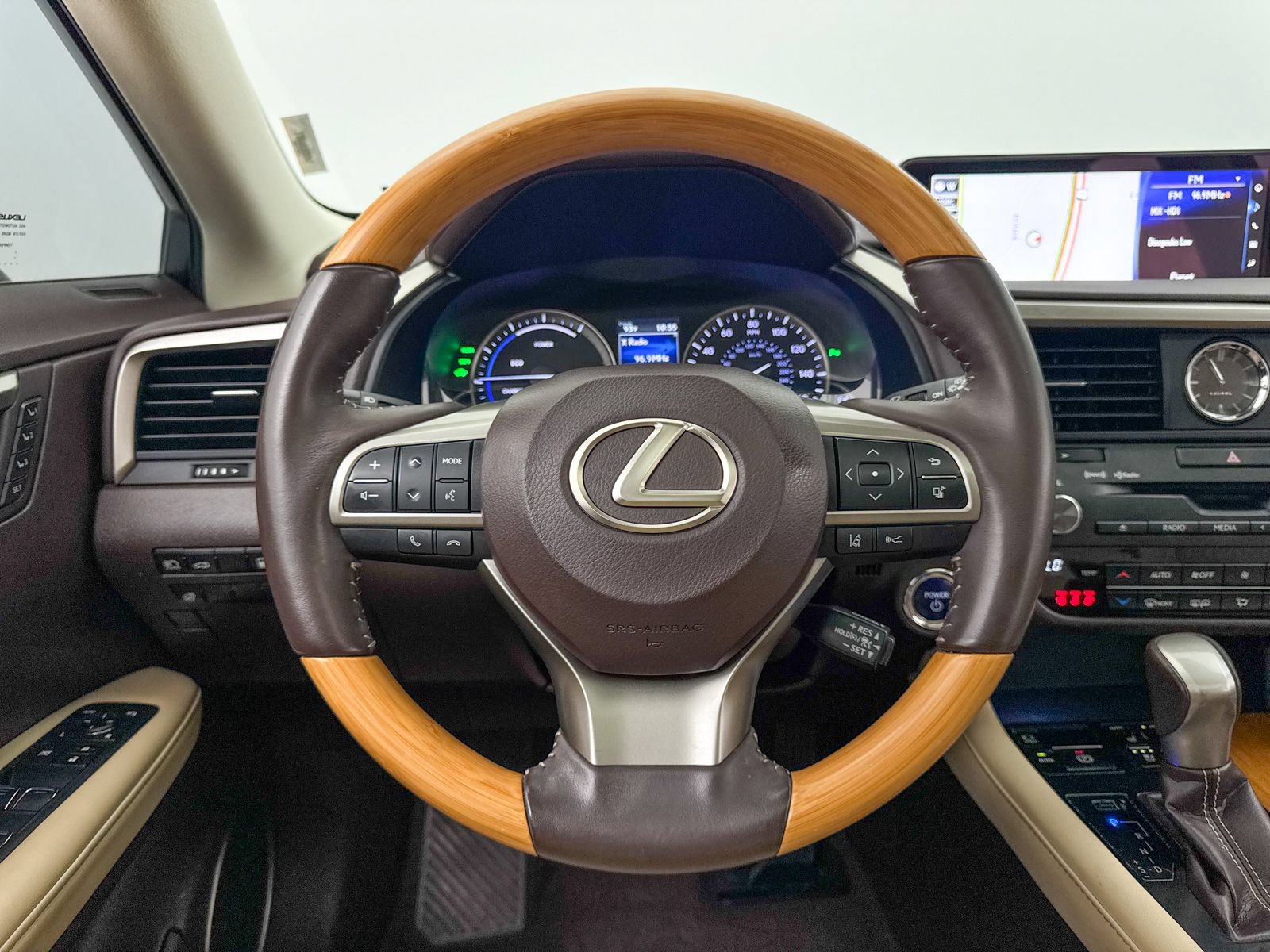 Used 2019 Lexus RX 450h AWD w/ Navigation Package image 32