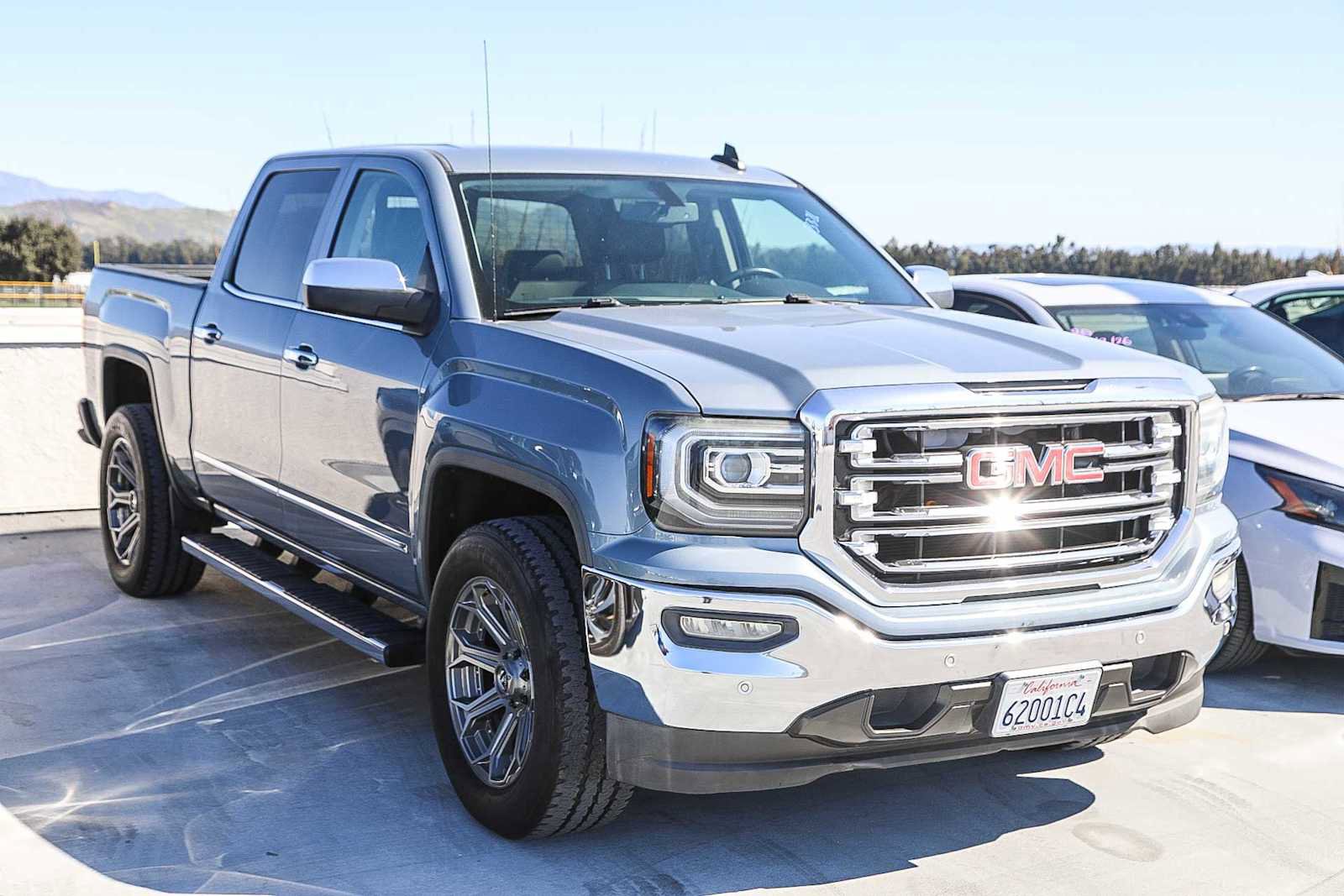 Used 2016 GMC Sierra 1500 SLT w/ SLT Premium Package image 4