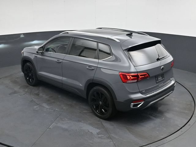 Used 2023 Volkswagen Taos SE w/ Panoramic Sunroof Package AWD/4WD image 26