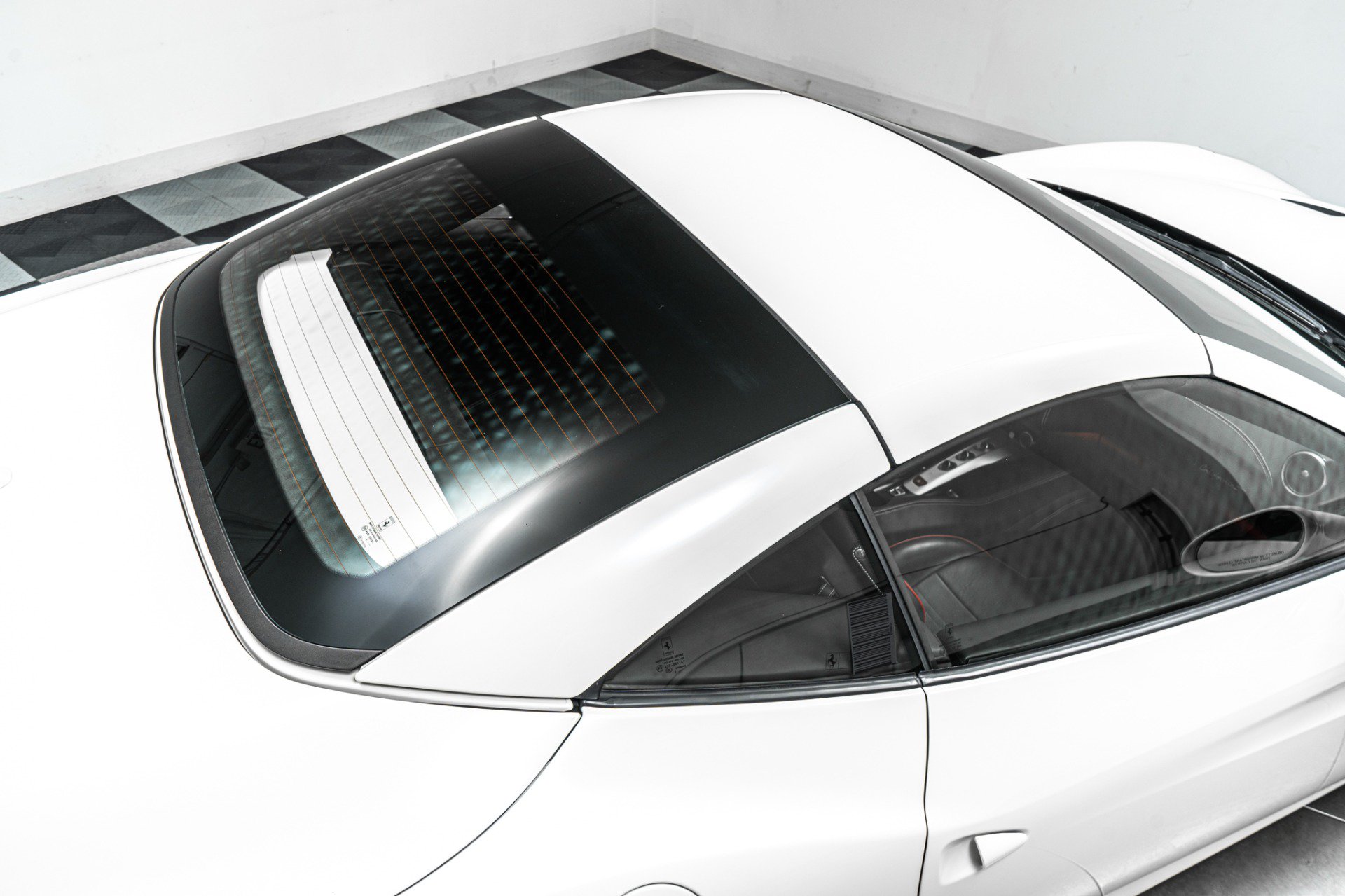 Used 2016 Ferrari California T RWD image 38