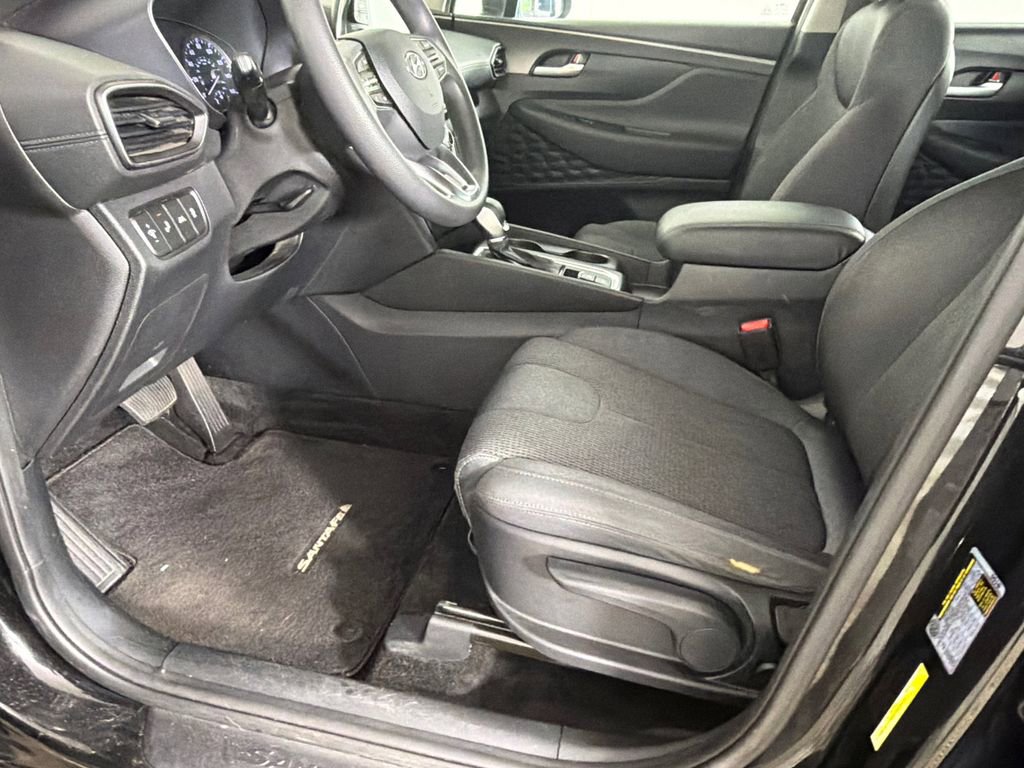 Used 2019 Hyundai Santa Fe SE FWD image 9
