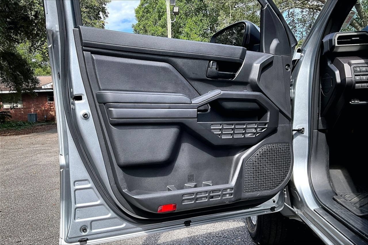 Used 2025 Toyota Tacoma SR5 RWD image 17