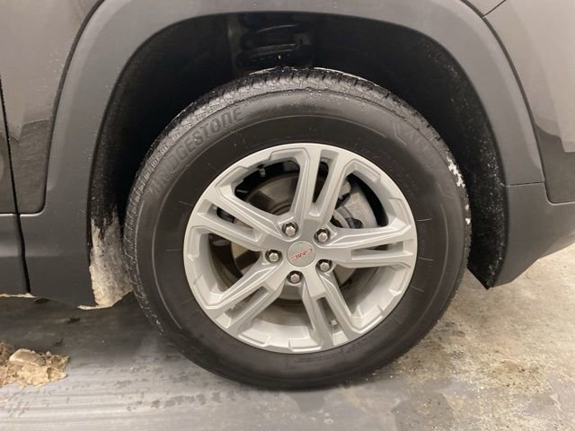 Used 2022 GMC Terrain SLE w/ Driver Convenience Package image 30