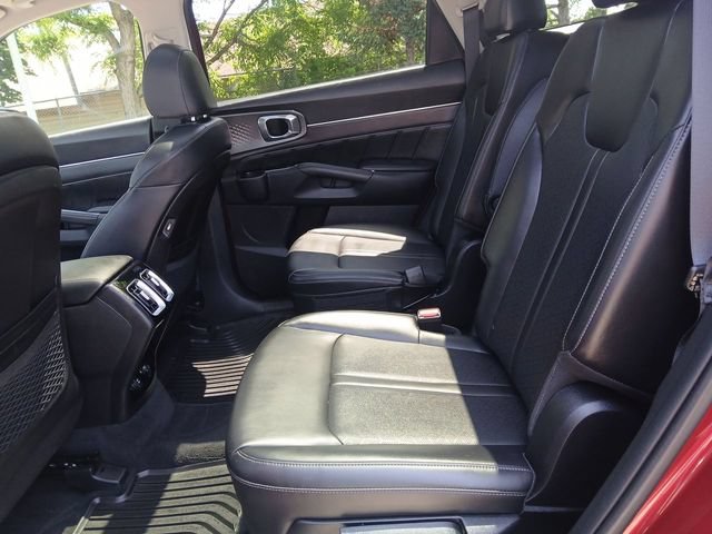 Certified 2023 Kia Sorento SX AWD/4WD image 26