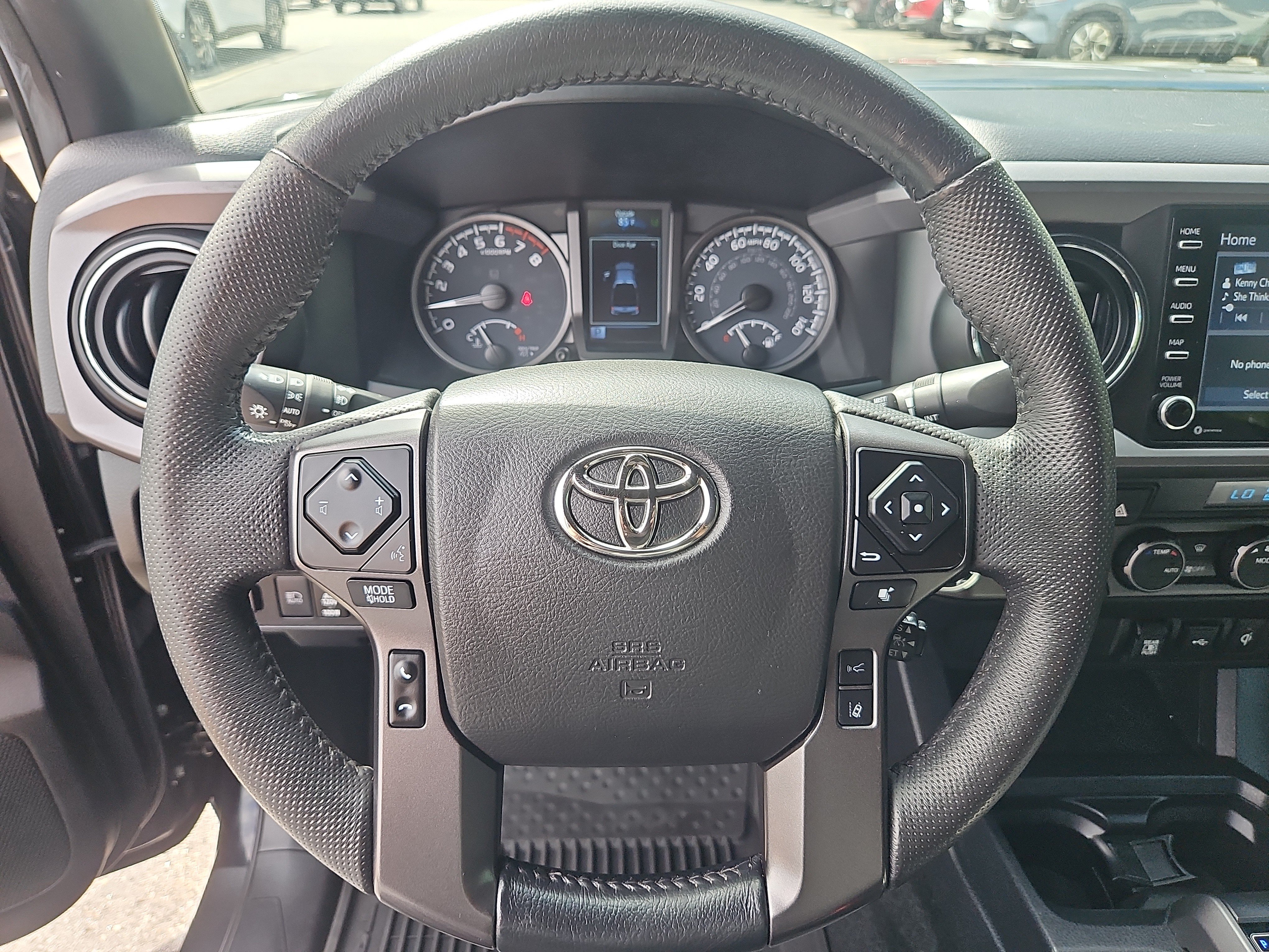 Used 2022 Toyota Tacoma TRD Off-Road AWD/4WD image 17