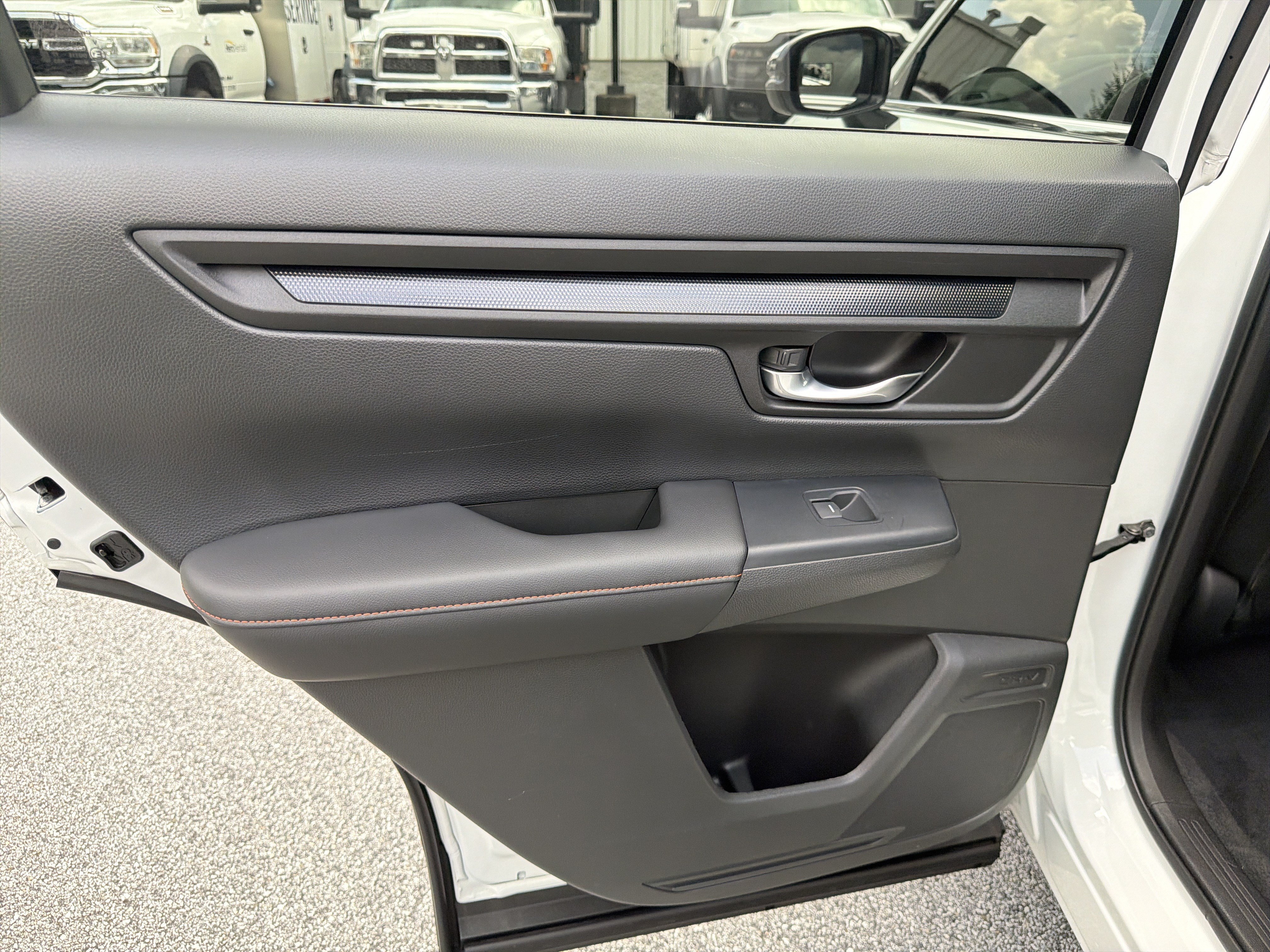 Used 2023 Honda CR-V Sport image 26