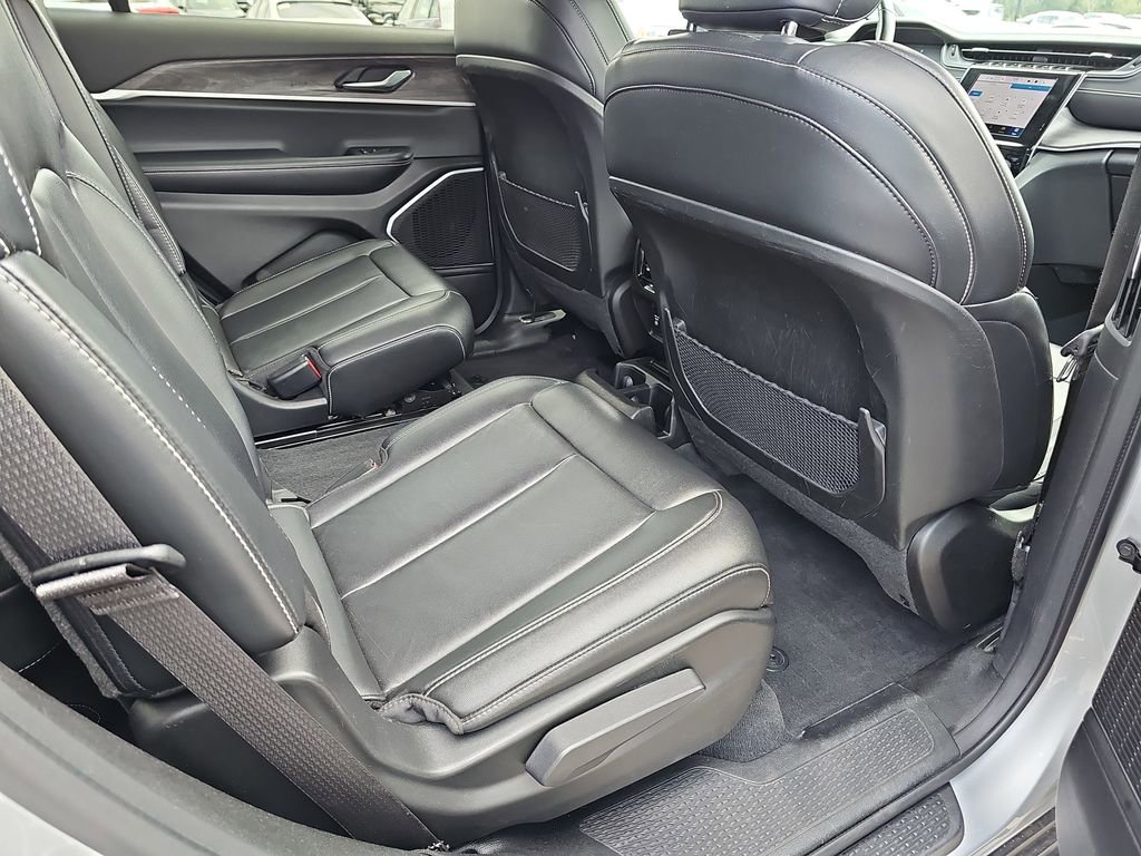 Used 2022 Jeep Grand Cherokee L Limited image 14