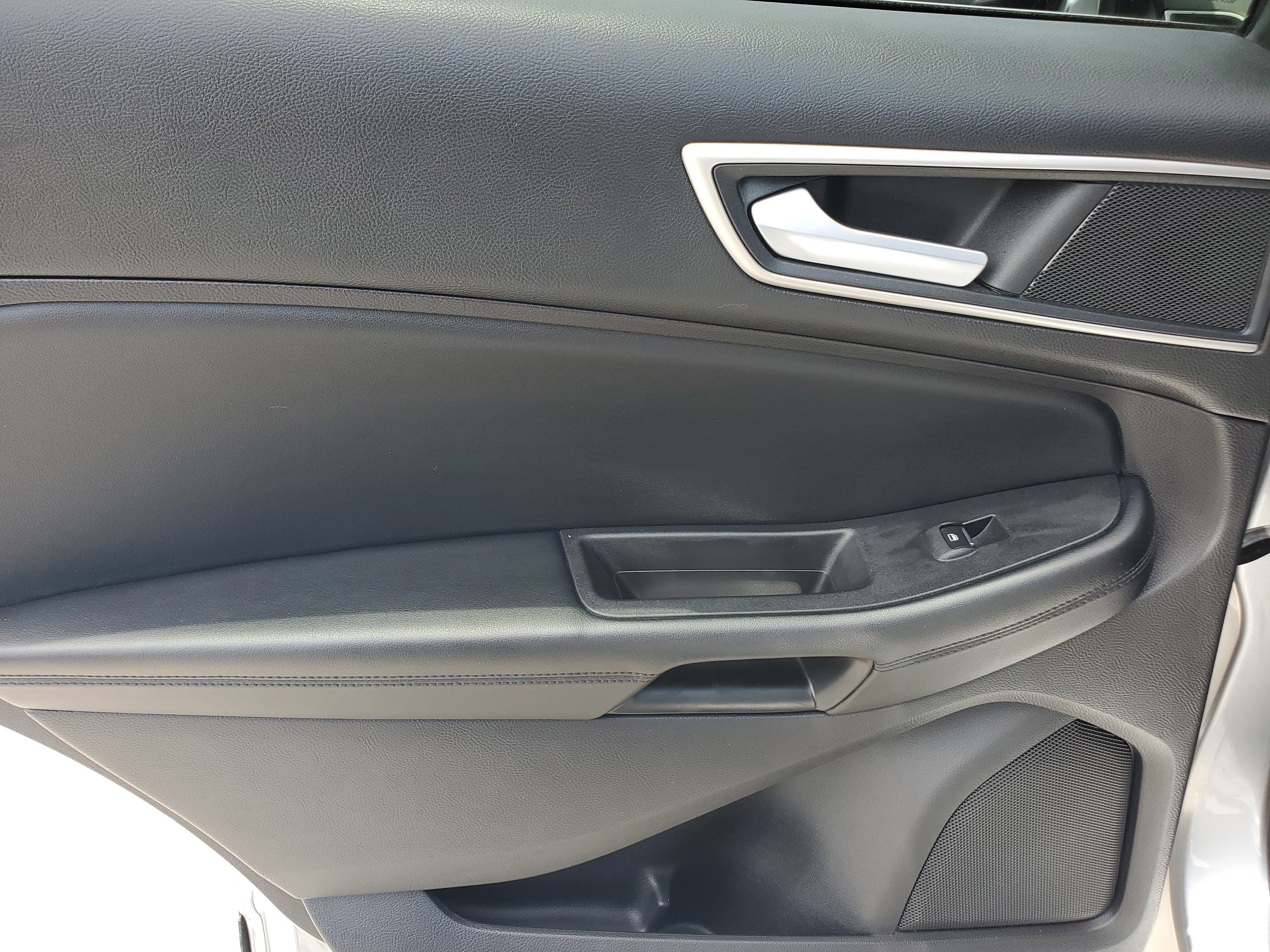 Used 2022 Ford Edge SEL image 27