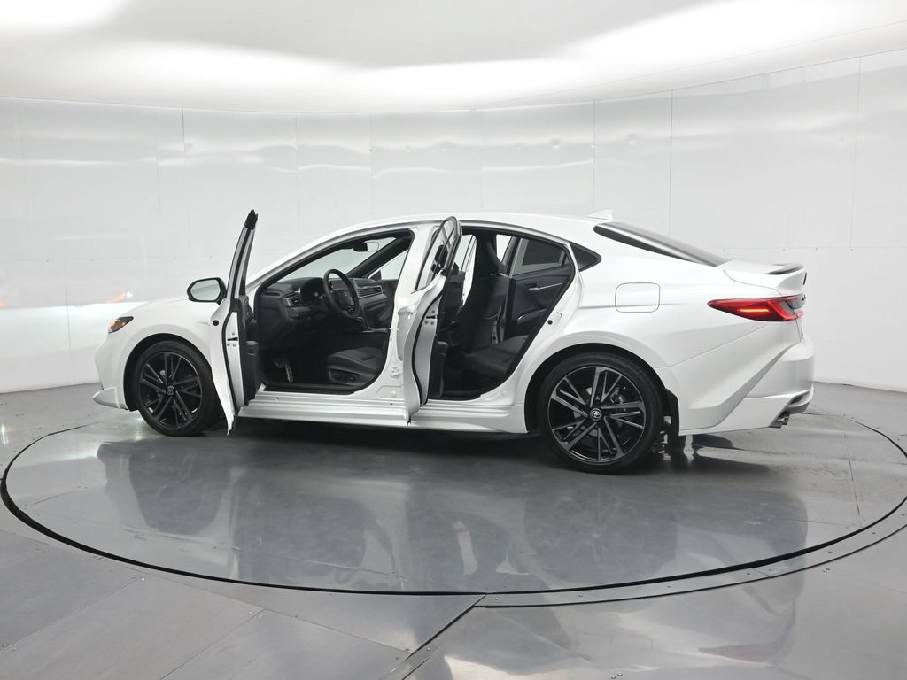 Used 2026 Toyota Camry XSE FWD image 34