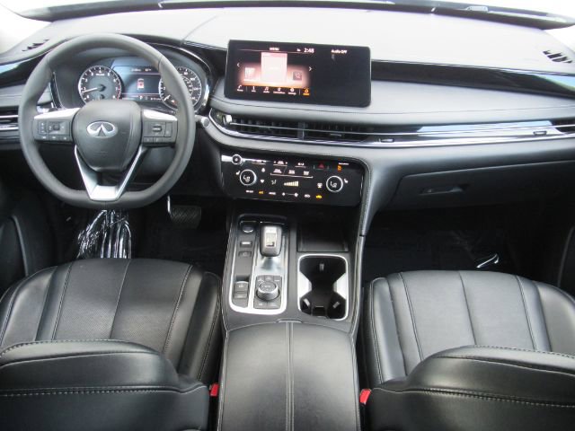 Used 2023 INFINITI QX60 Pure image 3