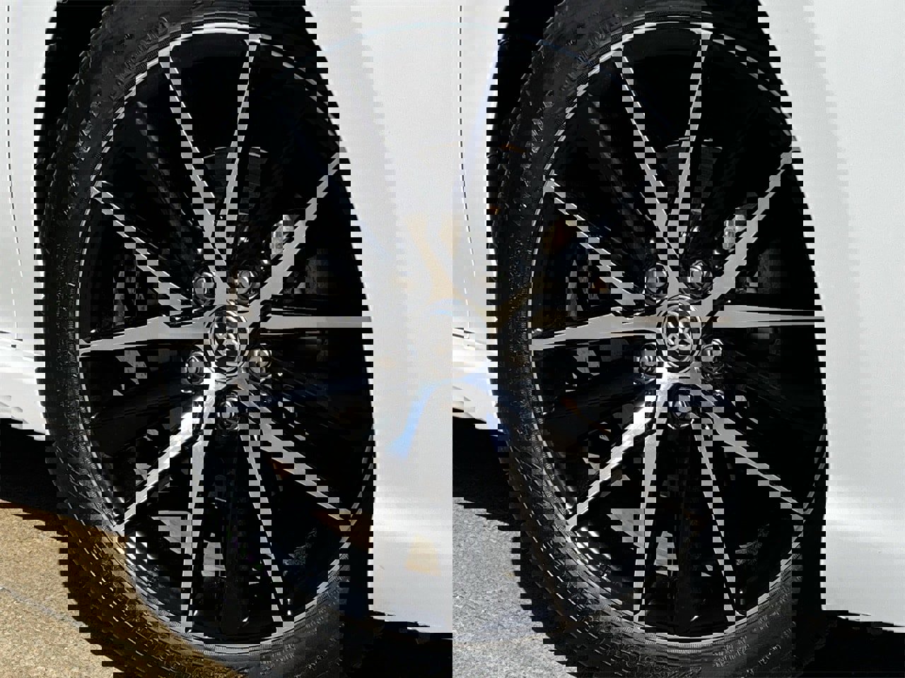 Used 2023 Toyota Camry SE image 28