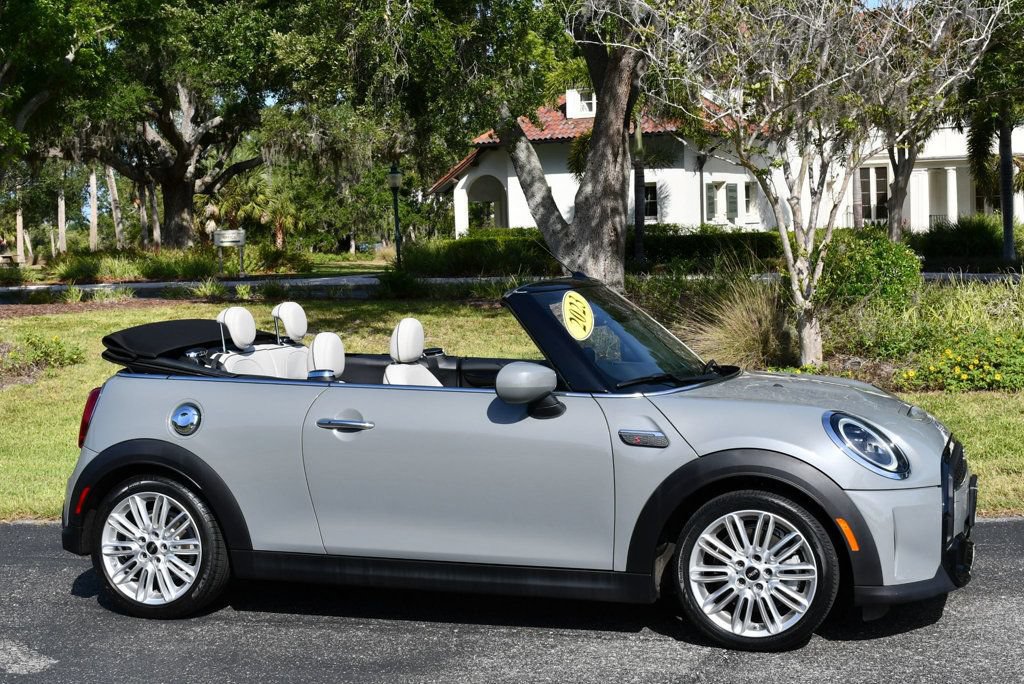 Used 2023 MINI Cooper S w/ Signature Upholstery Package FWD image 8