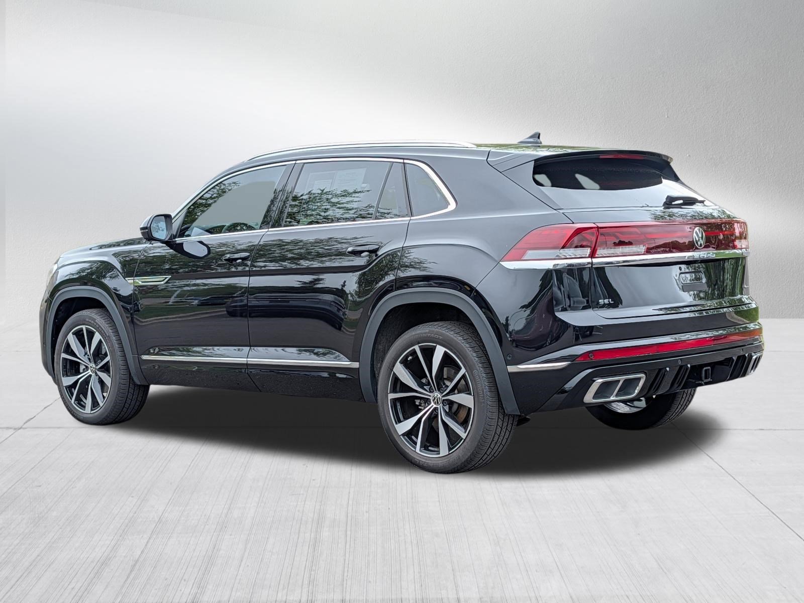 Certified 2024 Volkswagen Atlas Cross Sport SEL Premium R-Line AWD/4WD image 5