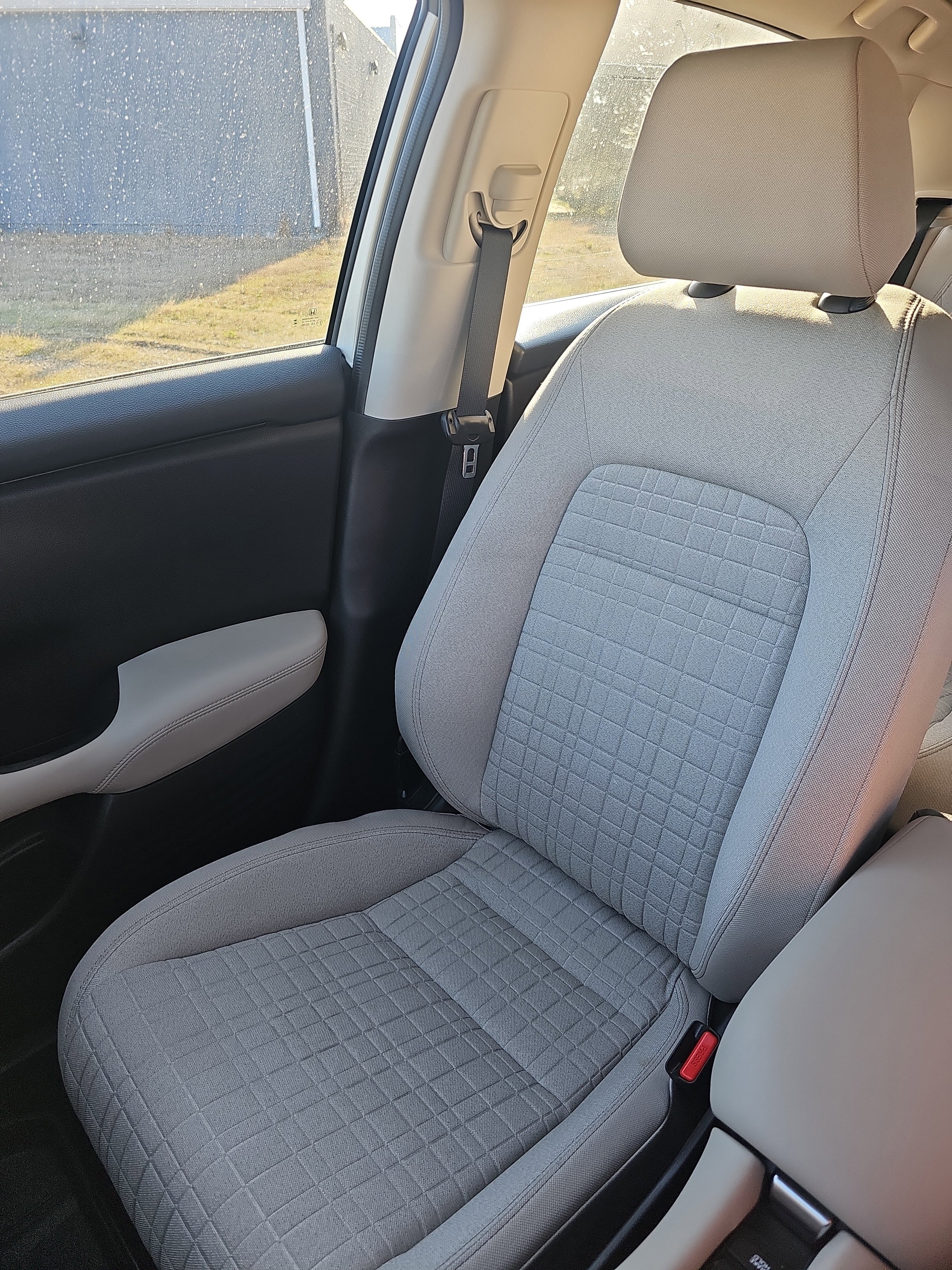 Used 2025 Honda HR-V LX image 29