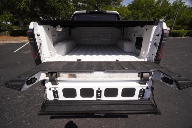 Used 2026 GMC Sierra EV Elevation AWD/4WD image 11
