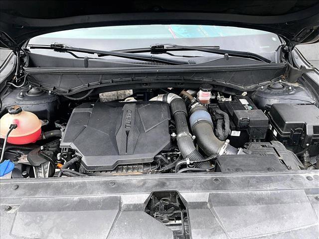 Used 2022 Hyundai Santa Cruz SEL Premium image 11