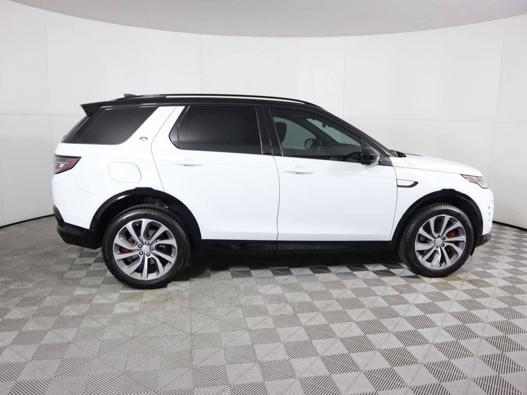 Used 2025 Land Rover Discovery Sport Dynamic SE image 4
