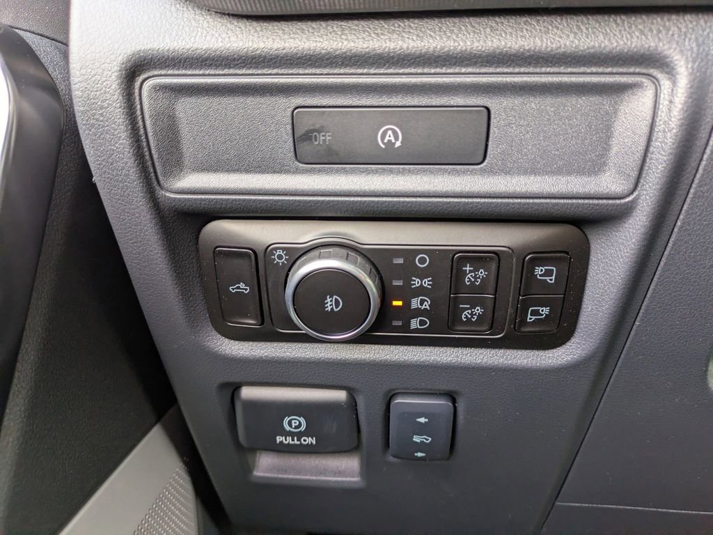 New 2025 Ford F150 Platinum w/ Equipment Group 702A High image 33