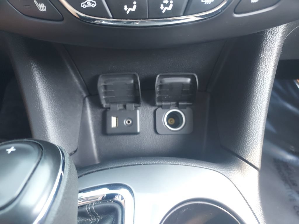 Used 2016 Chevrolet Cruze LT w/ Convenience Package FWD image 17