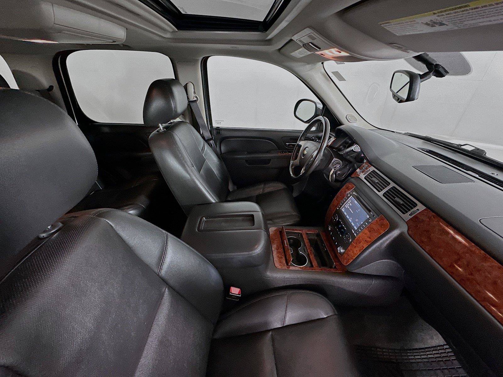 Used 2013 Chevrolet Tahoe LTZ AWD/4WD image 30