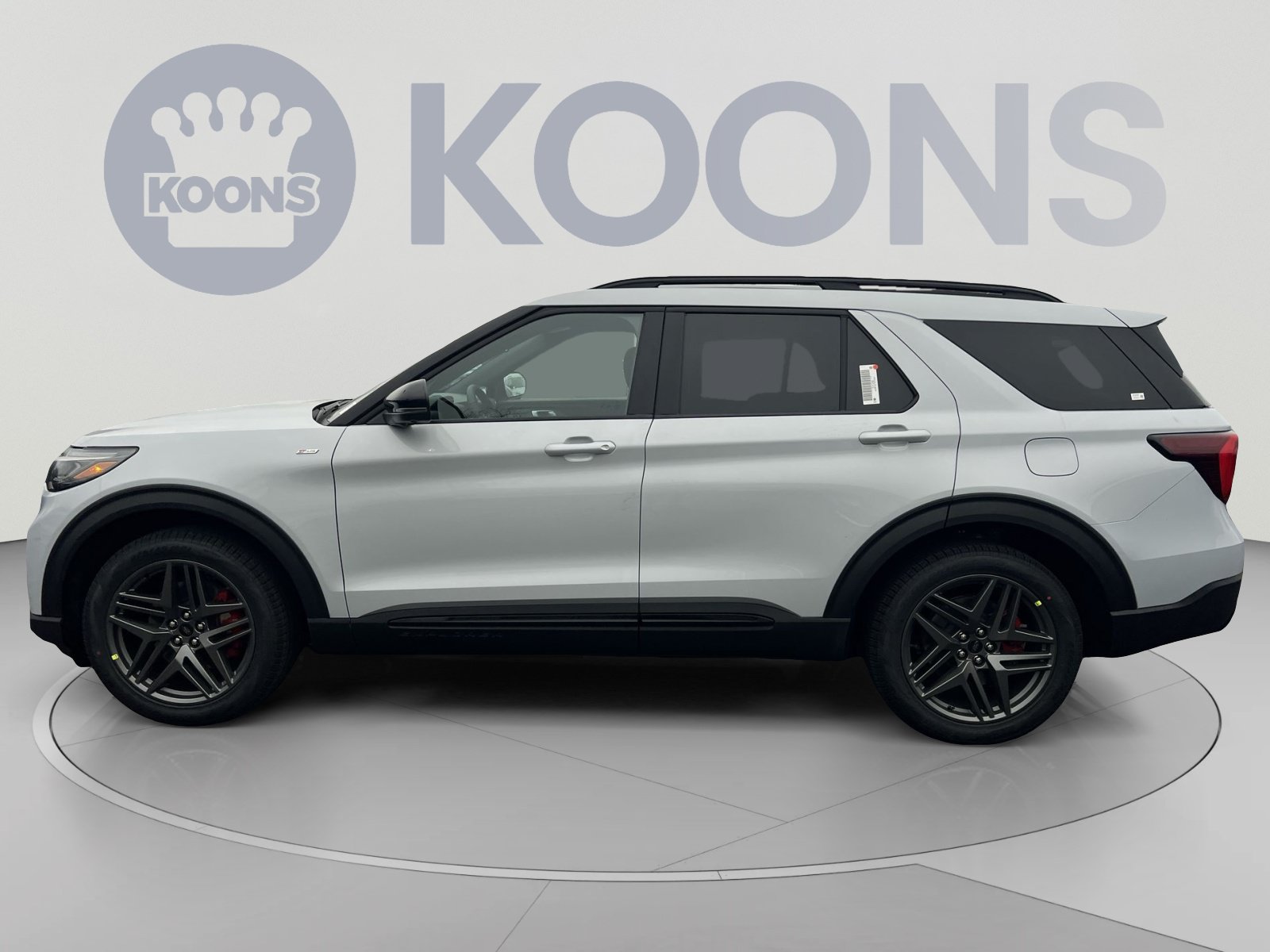 New 2026 Ford Explorer ST-Line w/ ST-Line Street Pack AWD/4WD image 7