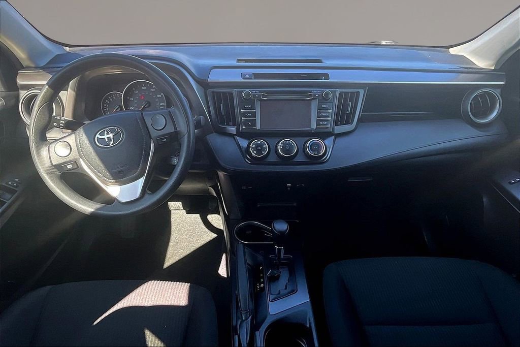 Used 2016 Toyota RAV4 LE AWD/4WD image 7