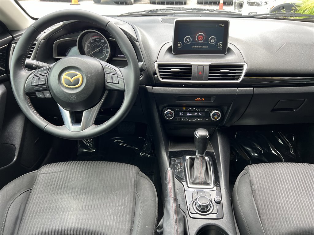 Used 2015 MAZDA MAZDA3 i Touring w/ Technology Package image 20
