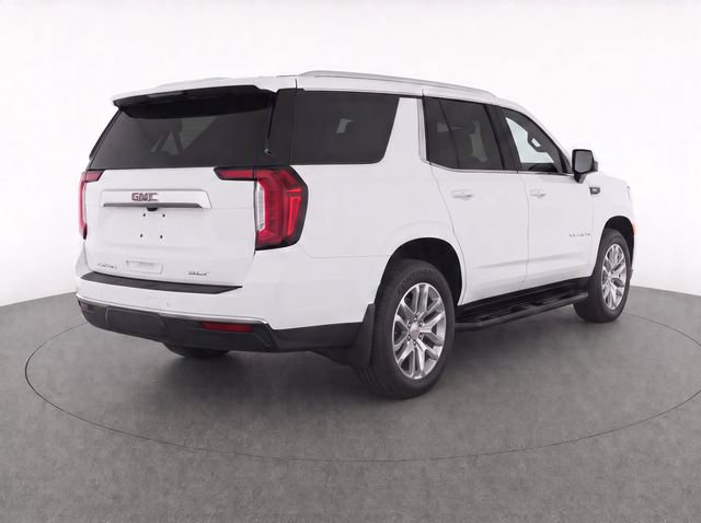Used 2024 GMC Yukon SLT w/ SLT Luxury Package AWD/4WD image 4