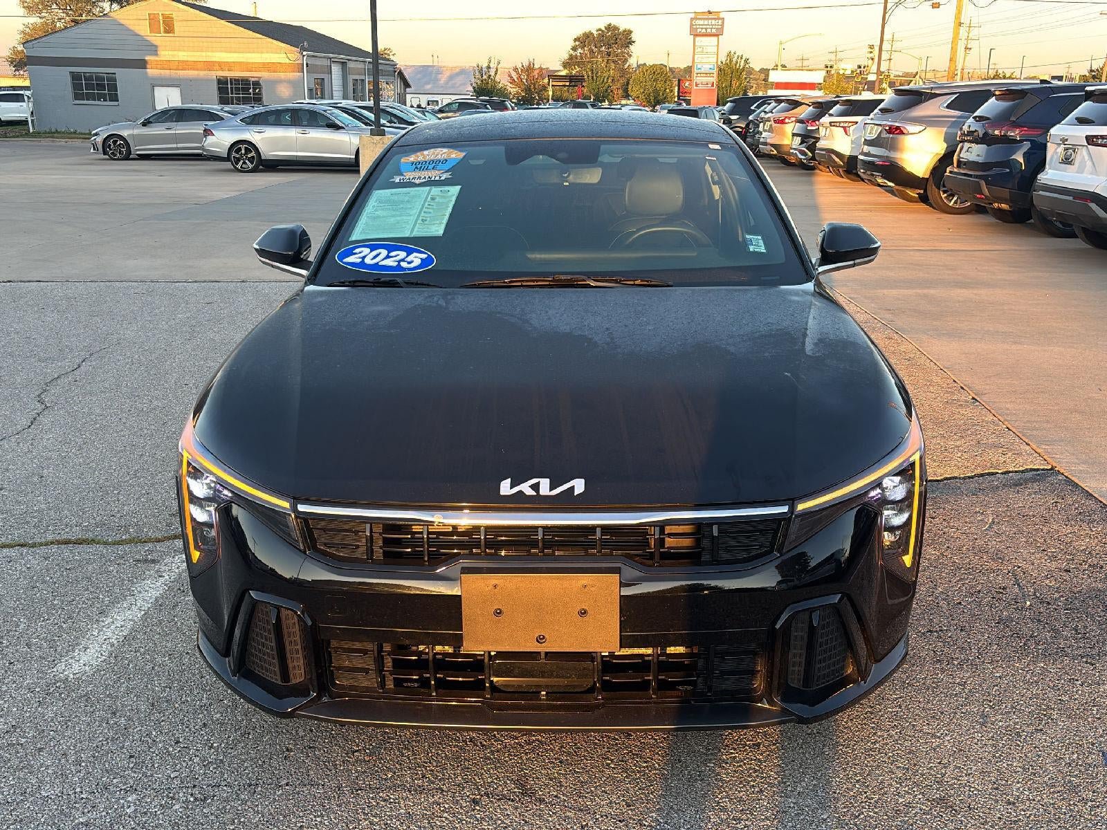 Used 2025 Kia K4 GT-Line w/ GT-Line Sunroof Package FWD image 2