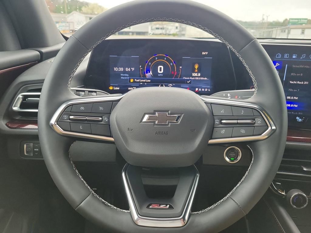 Used 2025 Chevrolet Traverse Z71 w/ LPO, Floor Liner Package image 12