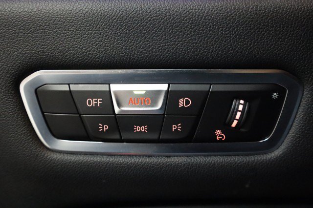 Used 2023 BMW X5 sDrive40i w/ Climate Comfort Package RWD image 17