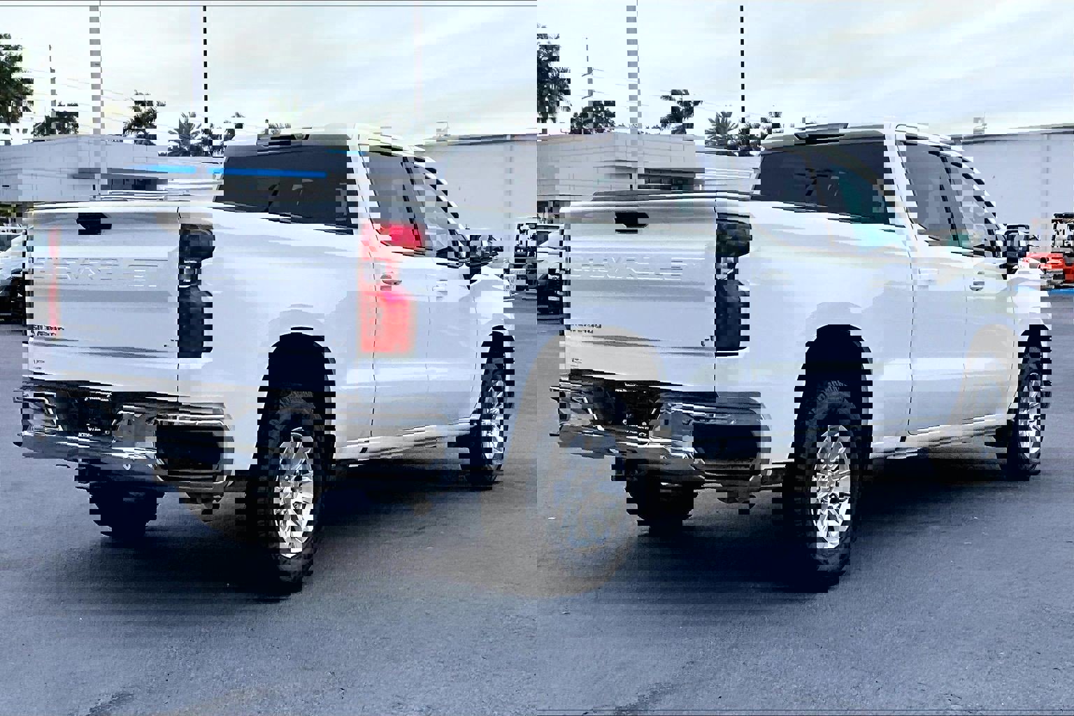 Certified 2023 Chevrolet Silverado 1500 LT w/ Protection Package AWD/4WD image 4