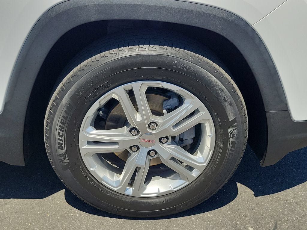 Used 2022 GMC Terrain SLE w/ Driver Convenience Package FWD image 5