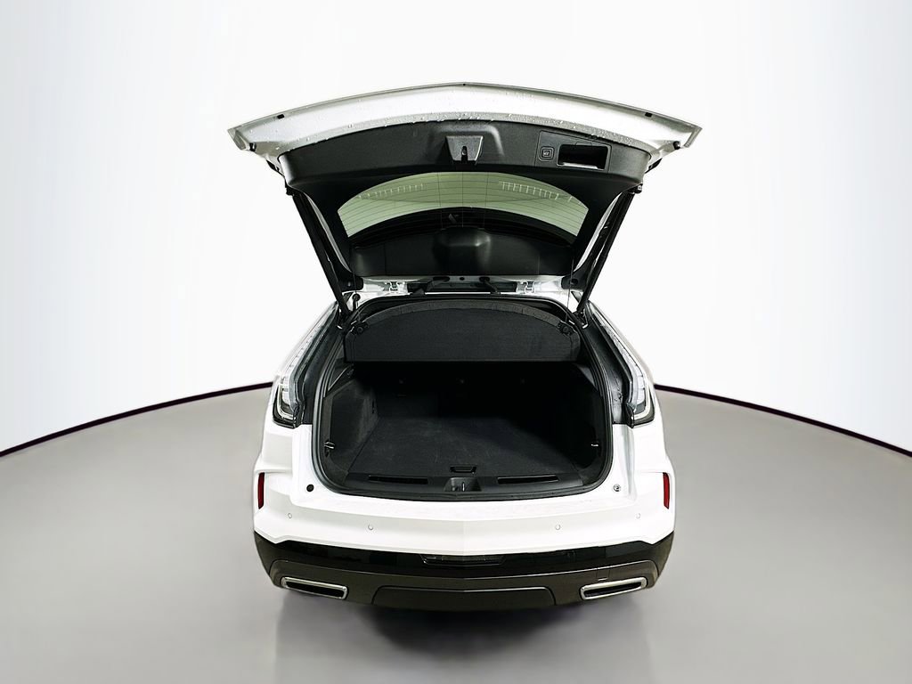 Used 2025 Cadillac XT4 Sport image 36