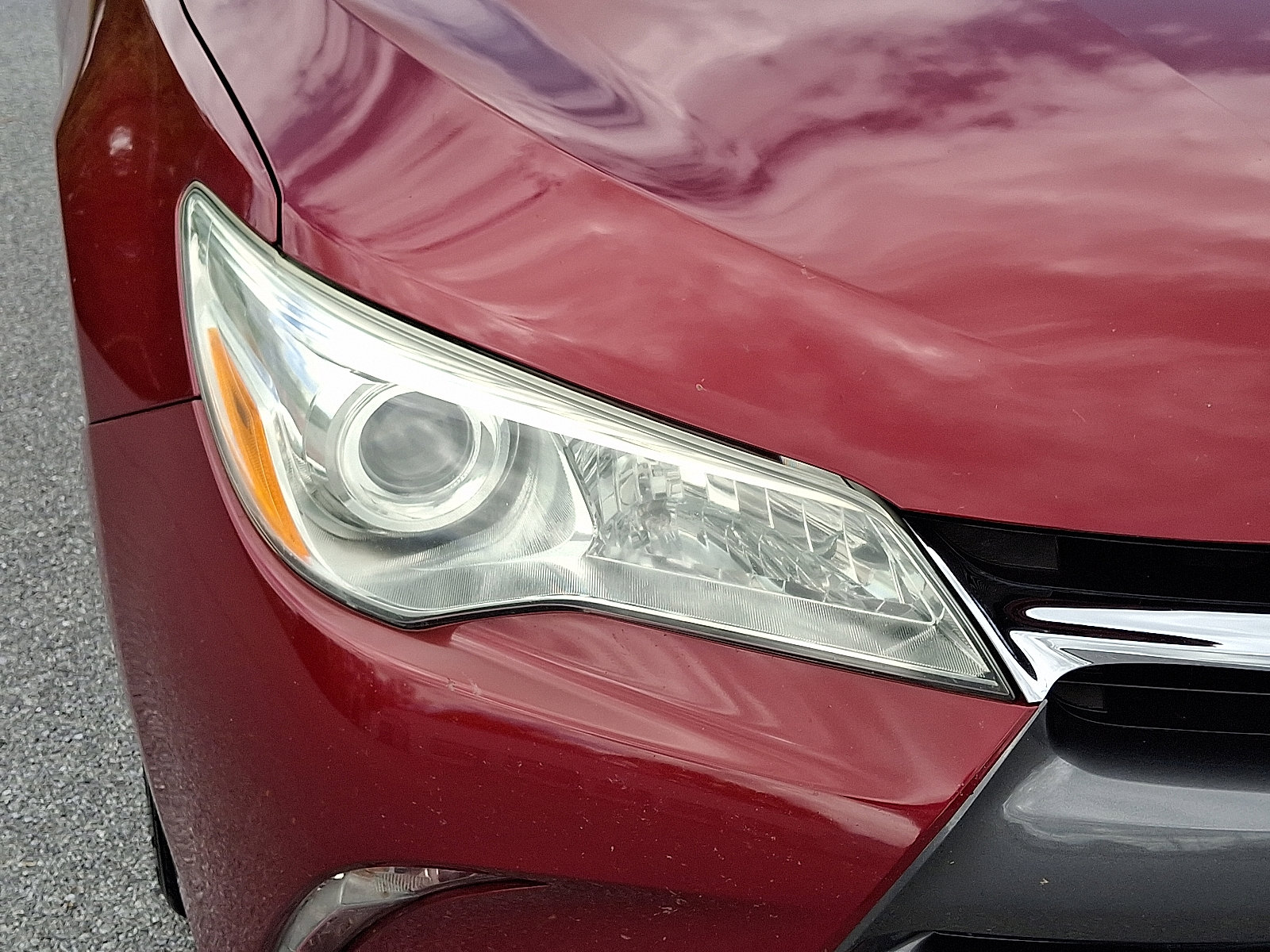 Used 2015 Toyota Camry XLE w/ Moonroof Package FWD image 10