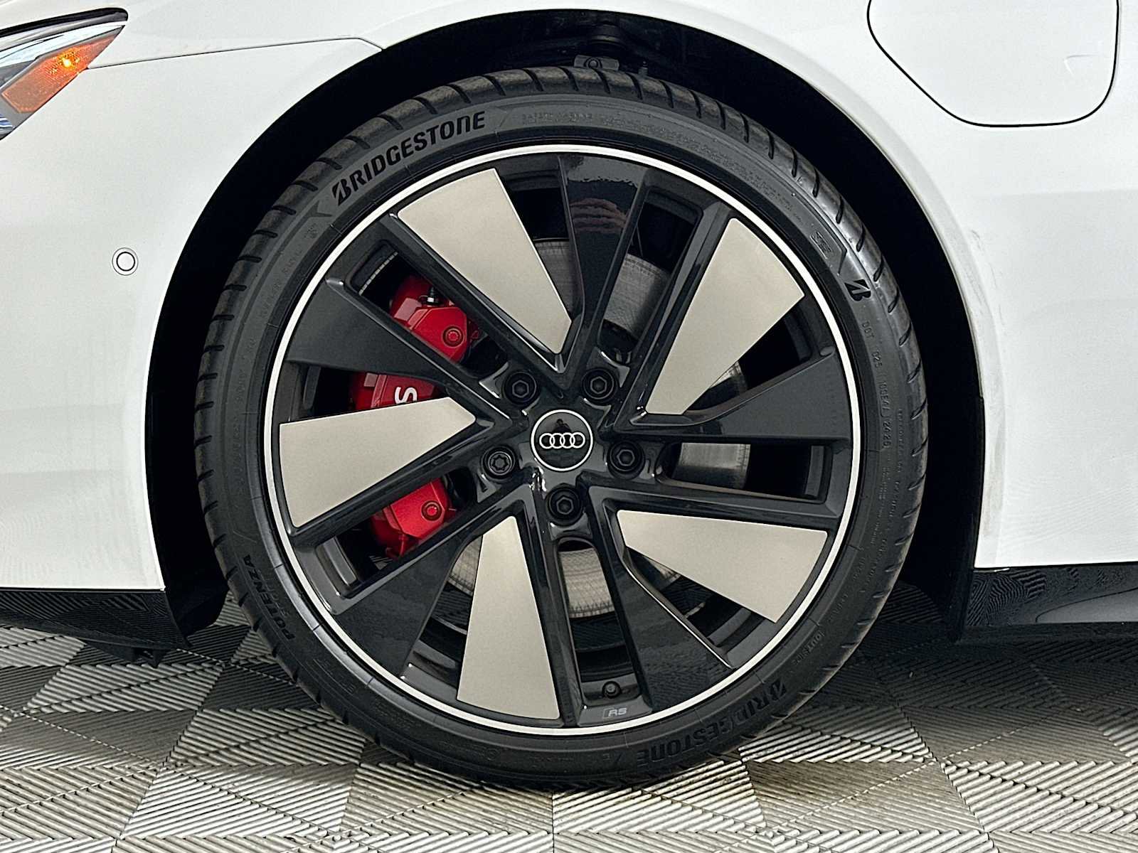 New 2026 Audi S e-tron GT Prestige AWD/4WD image 30