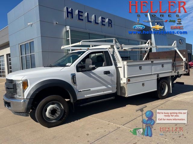 Used 2017 Ford F550 2WD Regular Cab Super Duty image 1