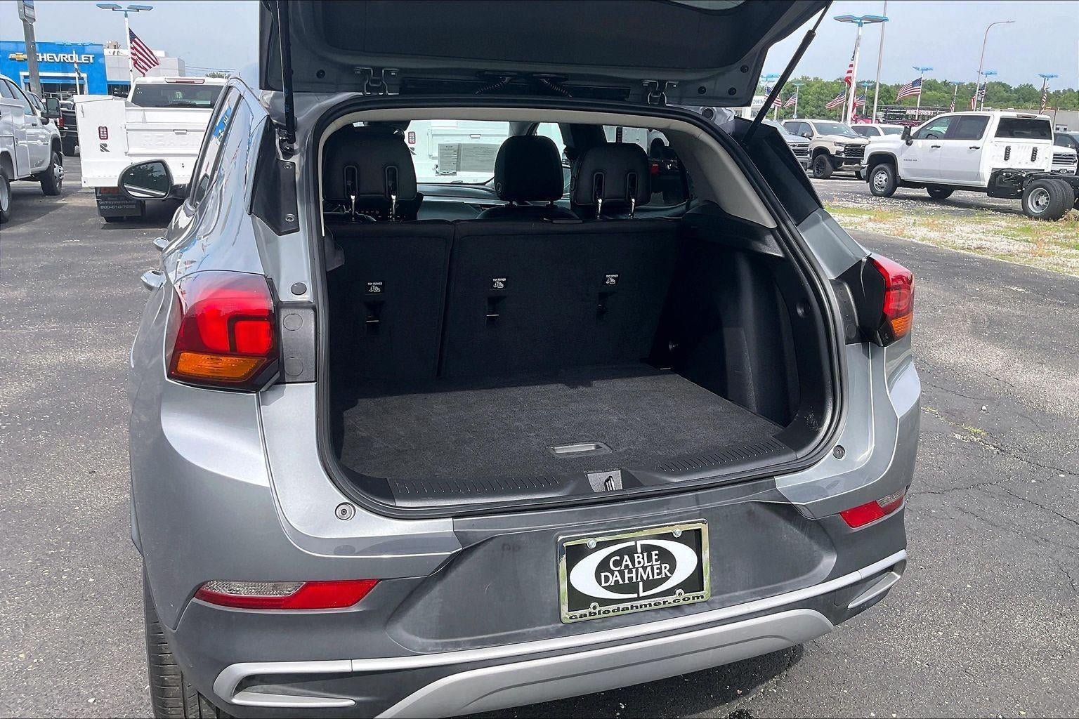 Used 2025 Buick Encore GX Preferred FWD image 4