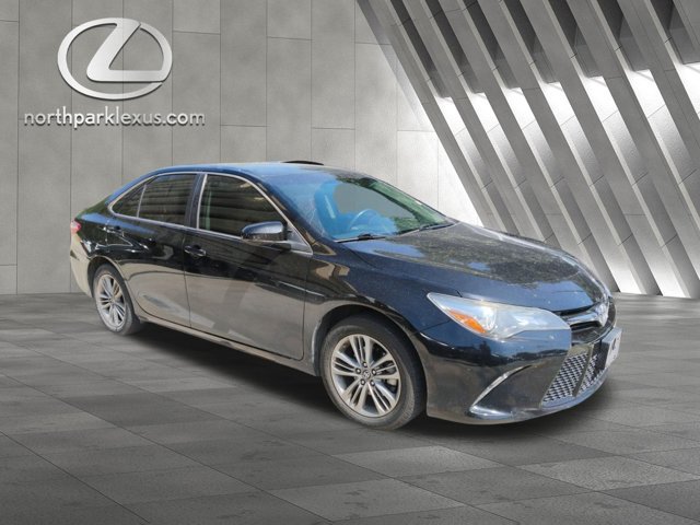 Used 2017 Toyota Camry SE FWD image 5