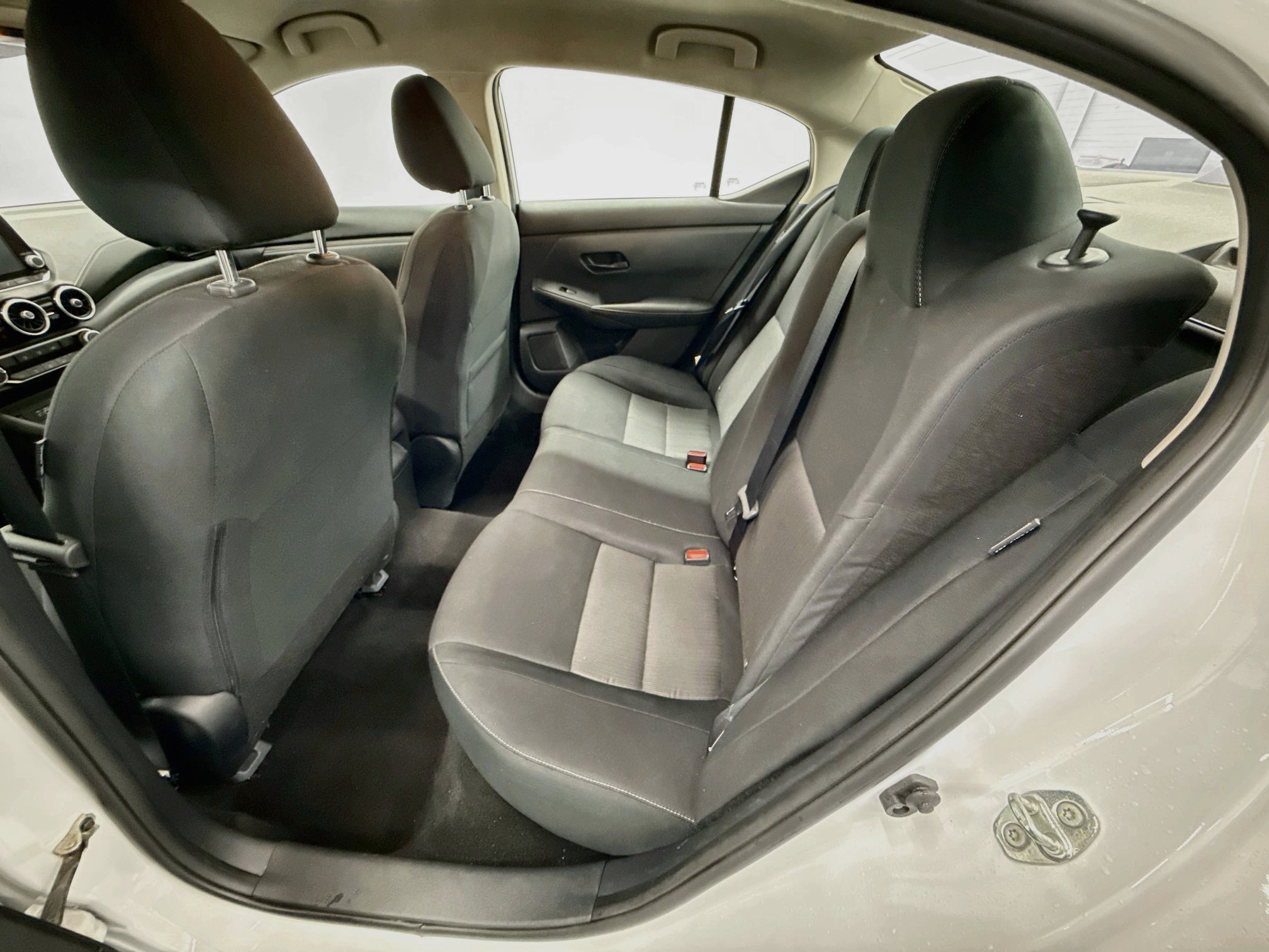 Used 2025 Nissan Sentra SV FWD image 25