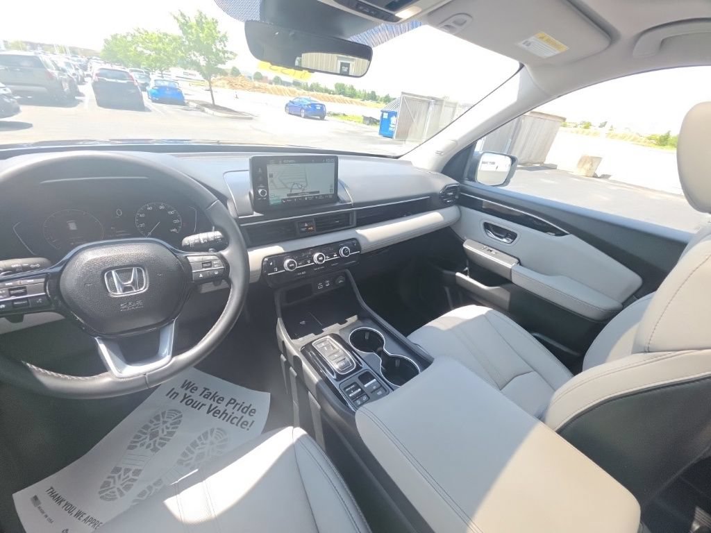Certified 2023 Honda Pilot Touring image 29