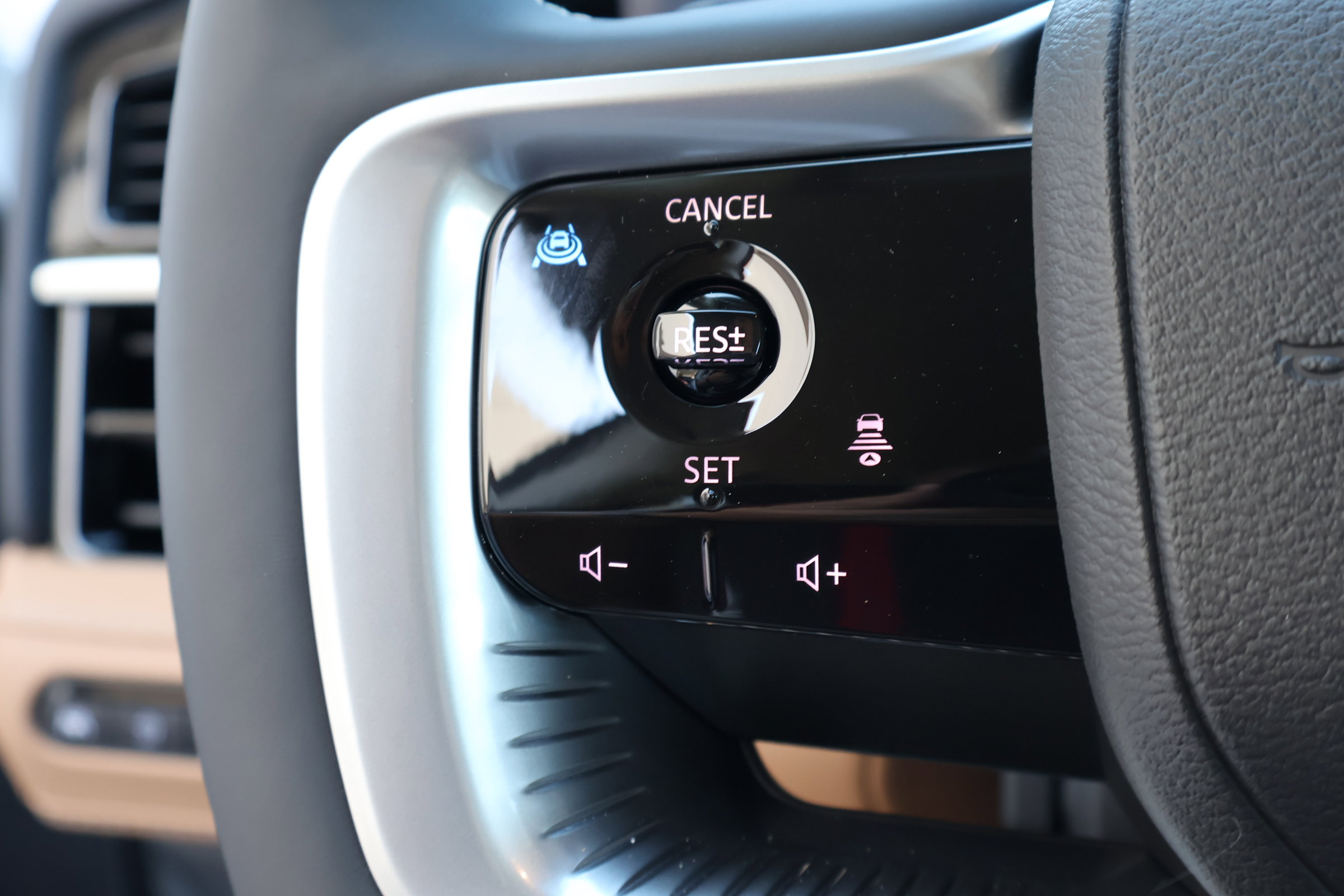 New 2026 INFINITI QX80 Luxe image 27